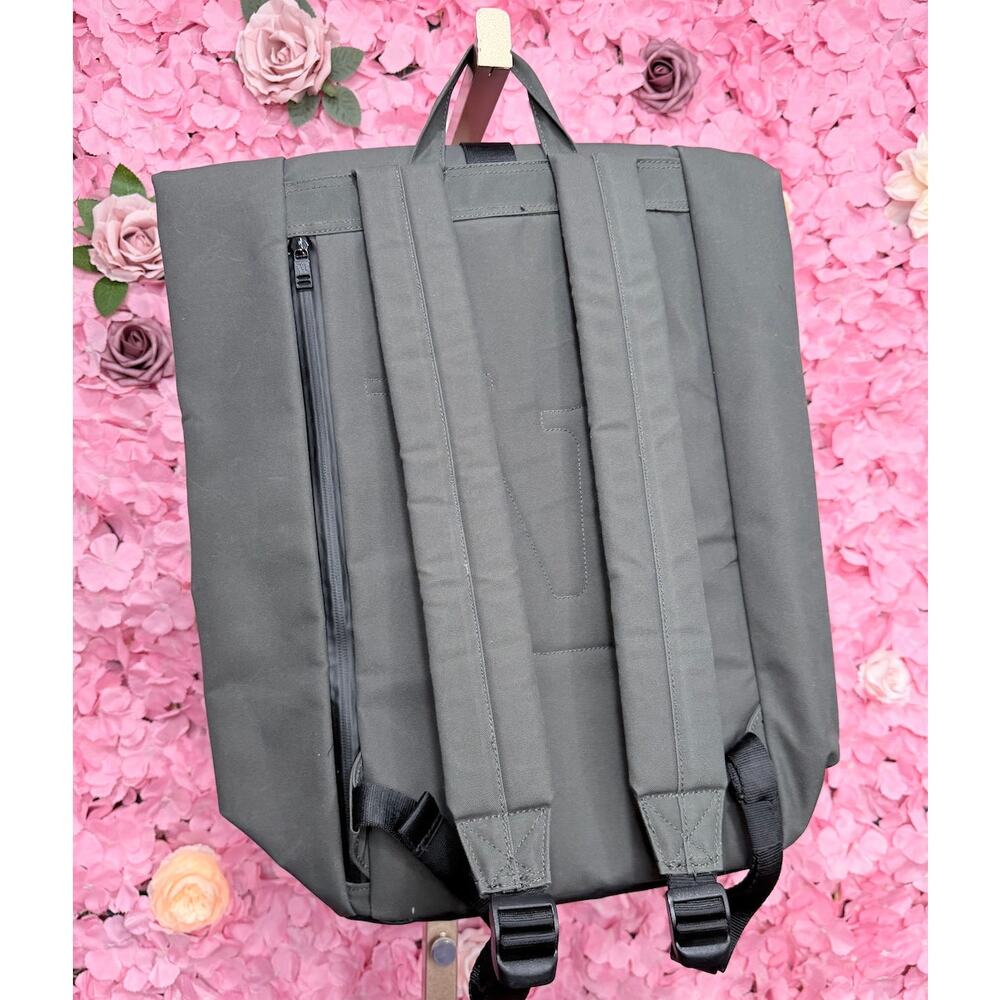VUORI Balsam Backpack NWT - Picture 6 of 6